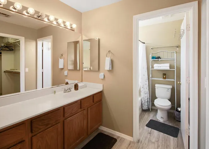 Dog Friendly - Near Stadium & Westgate Holiday home Phoenix