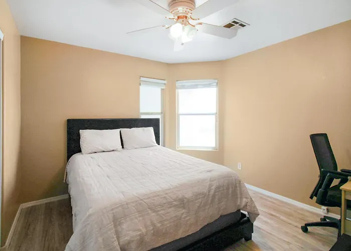 Holiday home Dog Friendly - Near Stadium & Westgate Phoenix